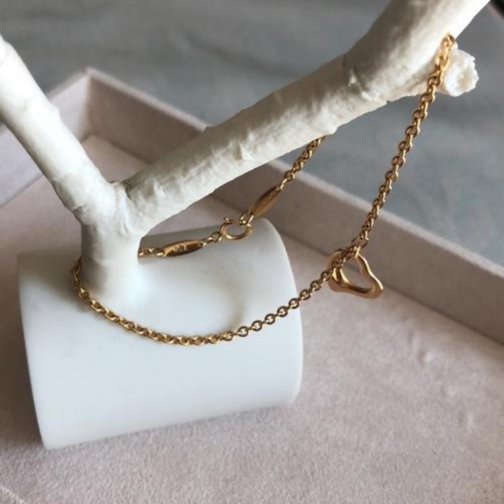 Tiffany & Co. 18K Heart bracelet